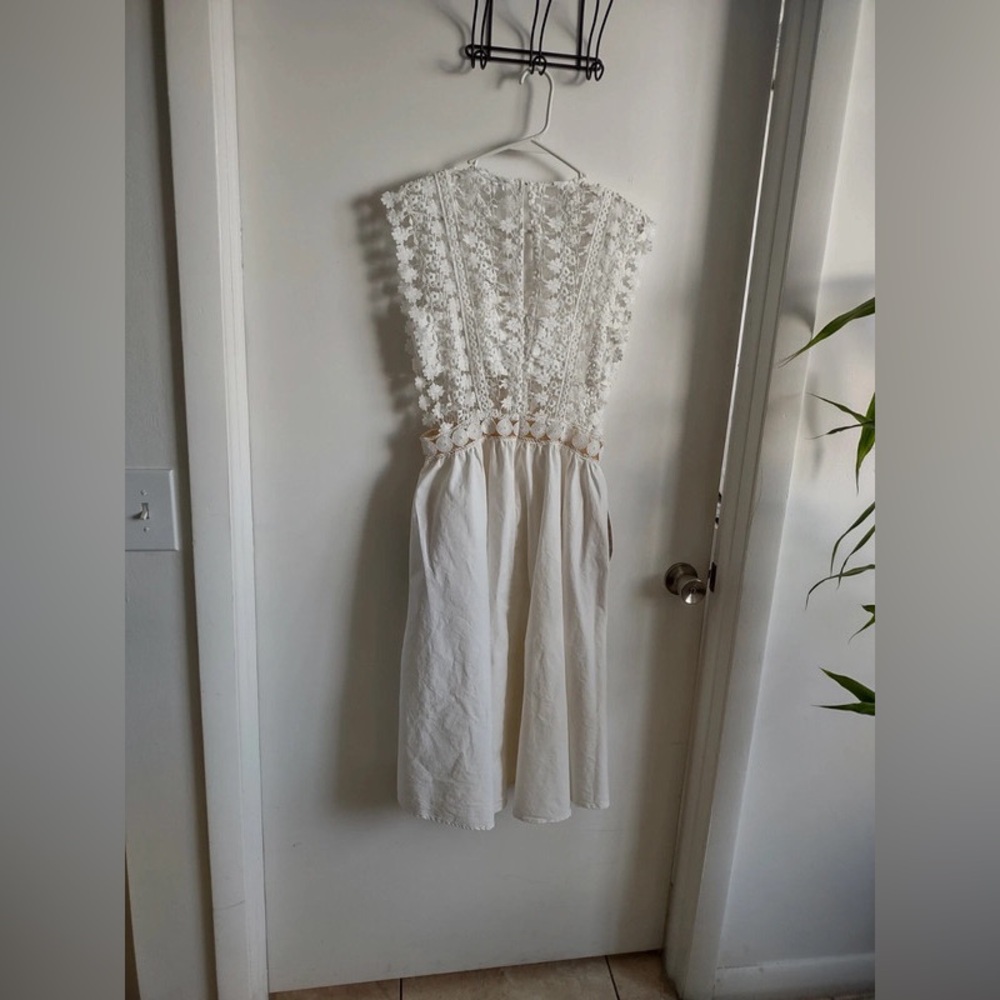 Elegant White Lace Dress